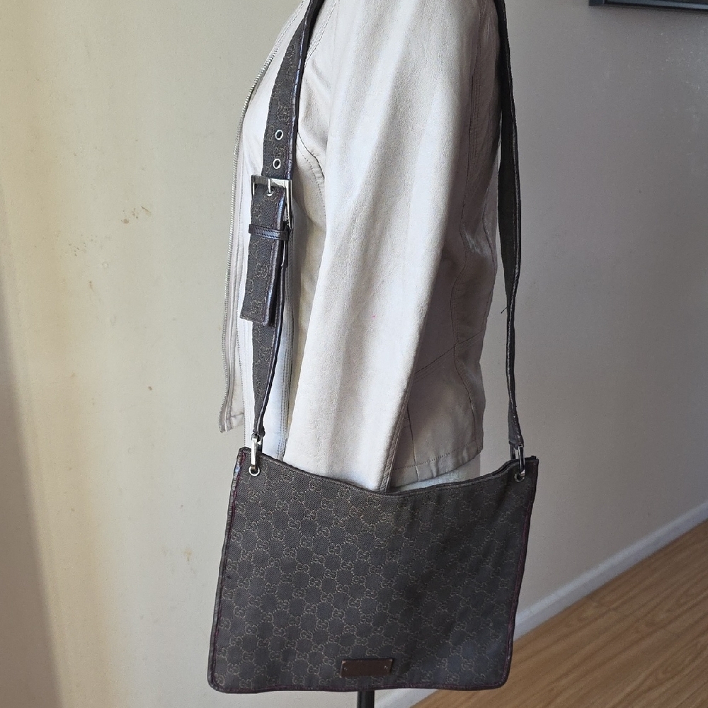 Gucci Messenger Bag